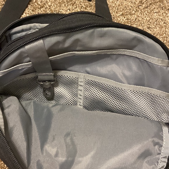 North Face Black Roo - Picture 2 of 4